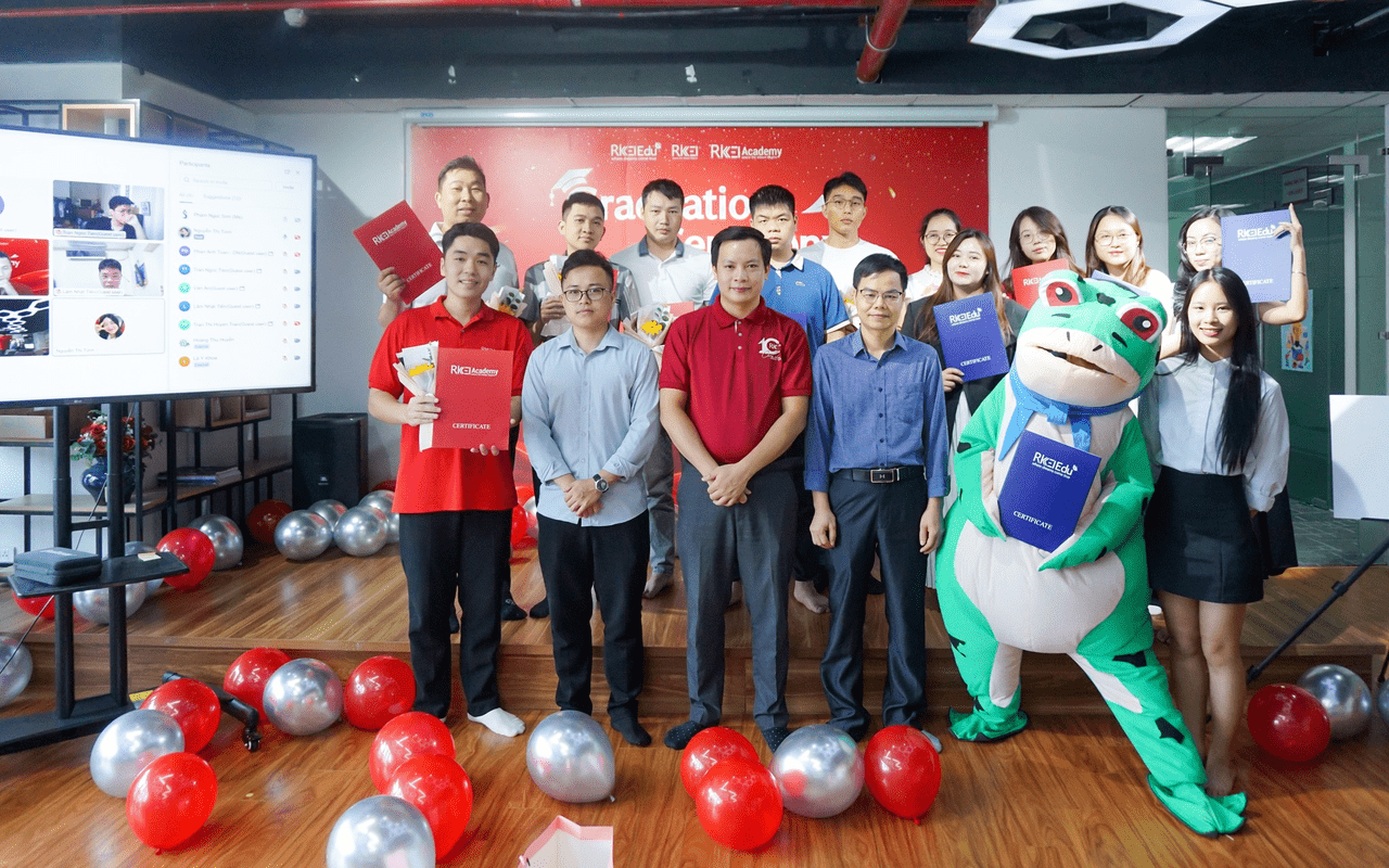 Nhung Khoanh Khac Tot Nghiep Dep Nhat Rikkei Academy (4)