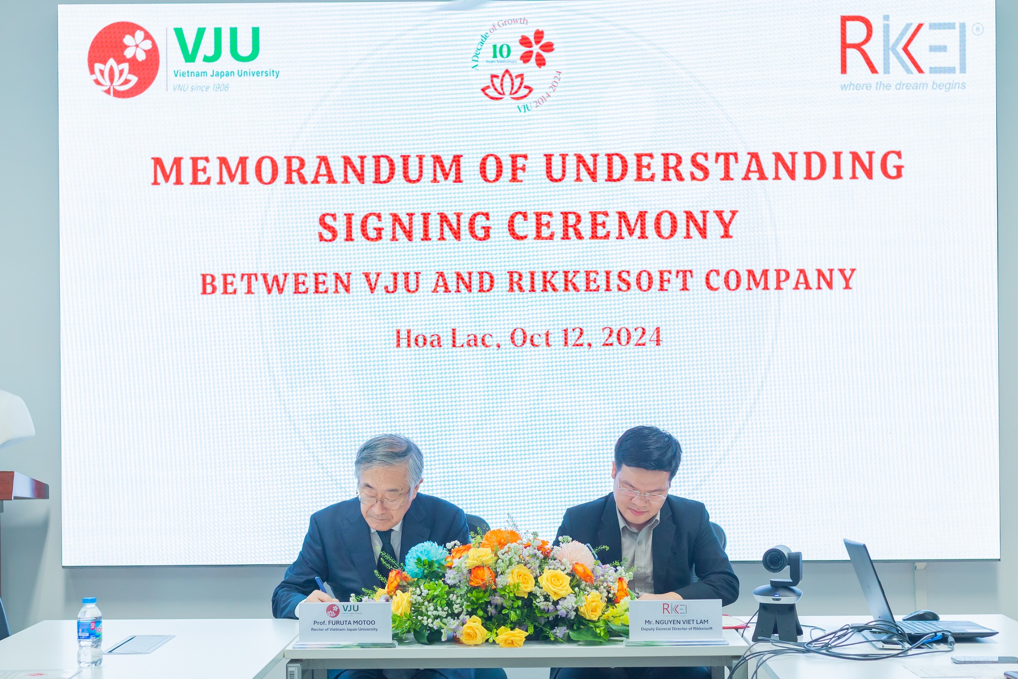Rikkeisoft Cùng Rikkei Education Sẽ Hợp Tác Phát Triển Các Chương Trình đào Tạo Dành Riêng Cho Sinh Viên Trường Đại Học Việt Nhật (vju)